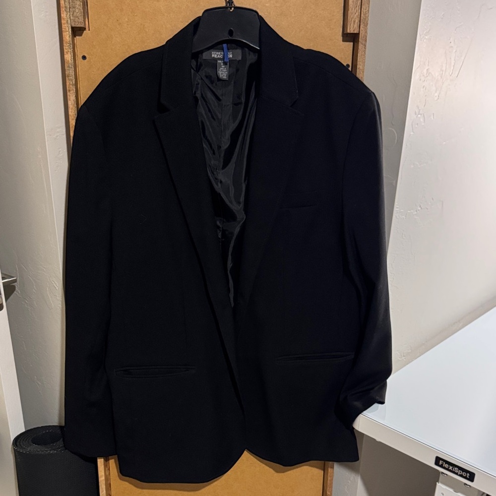 Hugo Boss Elegant Black Blazer